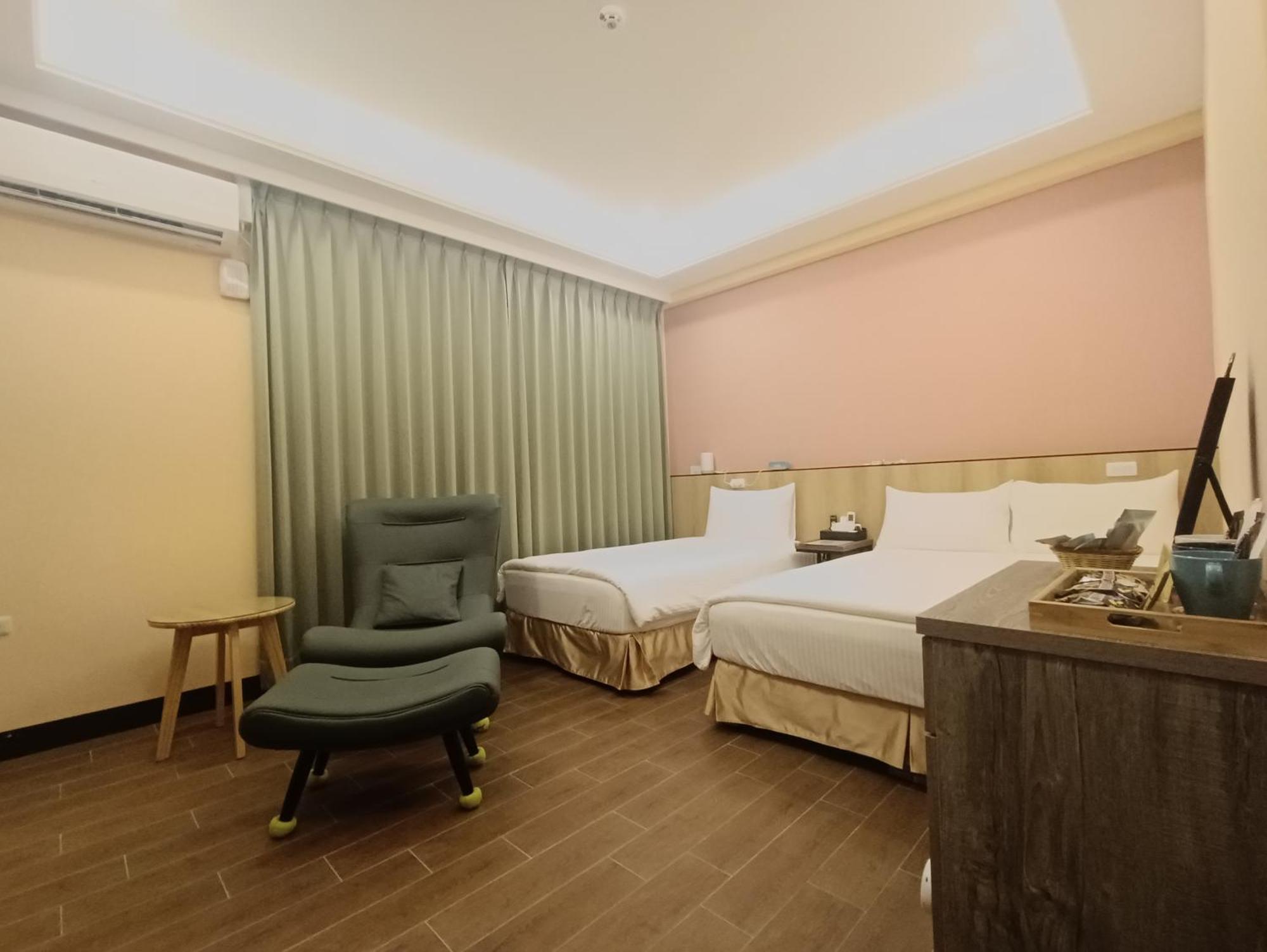 怡然自得-智能主題民宿 Zhushan Room photo